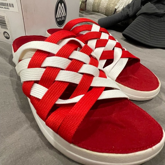 Zuma Fast Times Men\'s Malibu Sandals Red & White